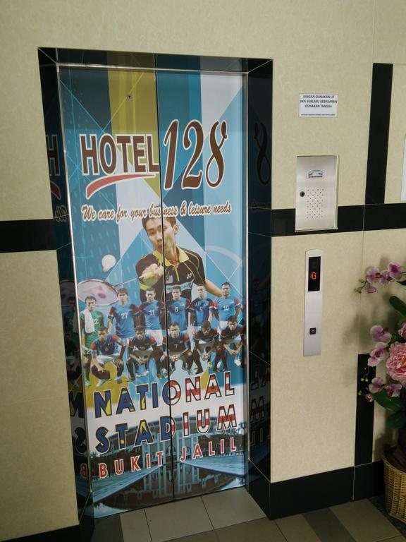 Hotel 128 Куала Лумпур Екстериор снимка