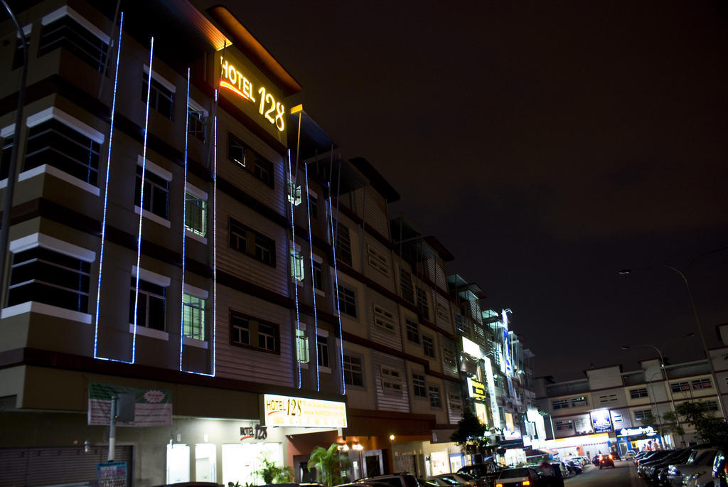 Hotel 128 Куала Лумпур Екстериор снимка